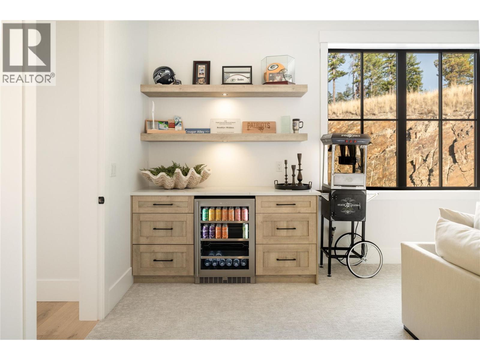  5635 UPPER MISSION Court, Kelowna