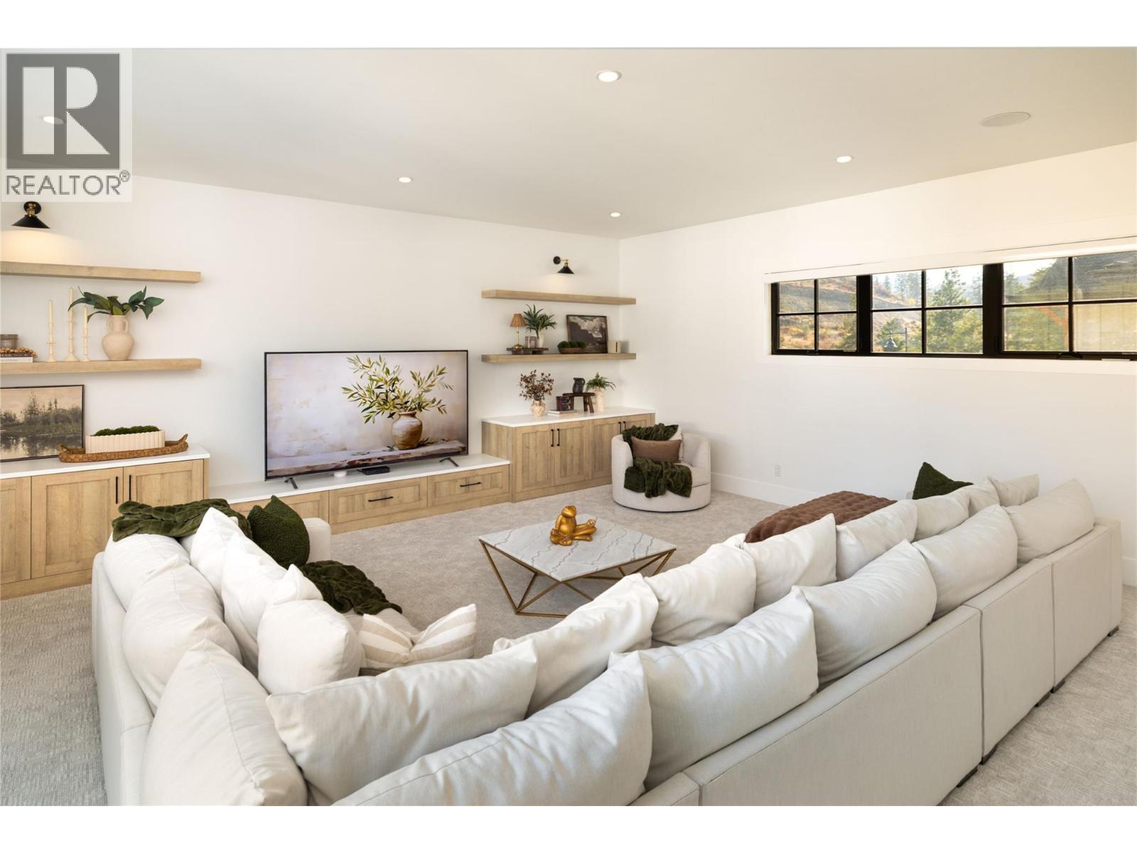  5635 UPPER MISSION Court, Kelowna