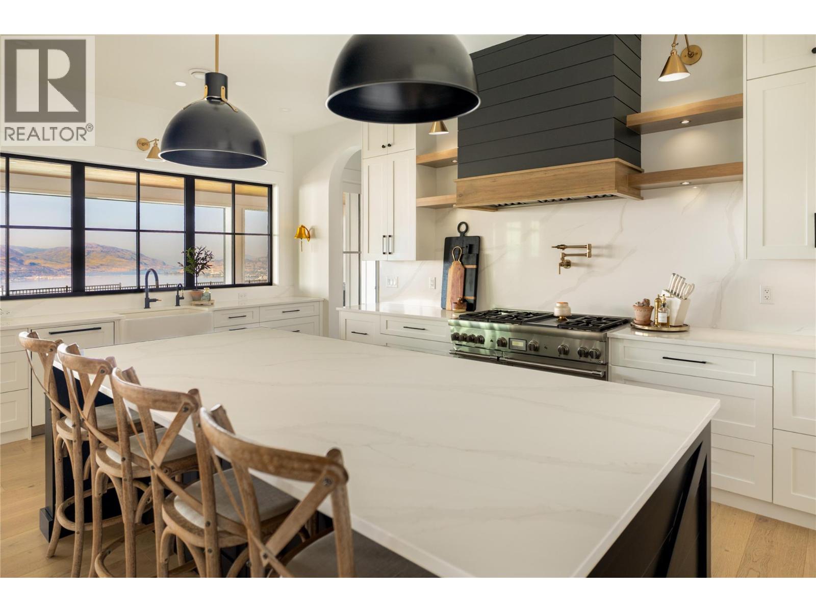  5635 UPPER MISSION Court, Kelowna