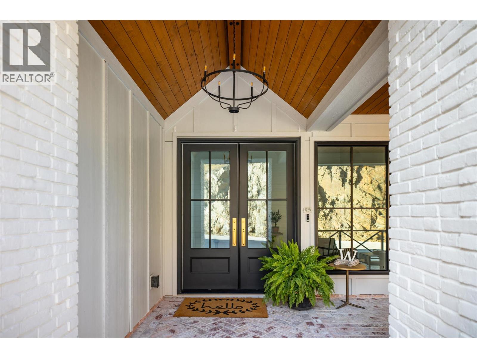  5635 UPPER MISSION Court, Kelowna