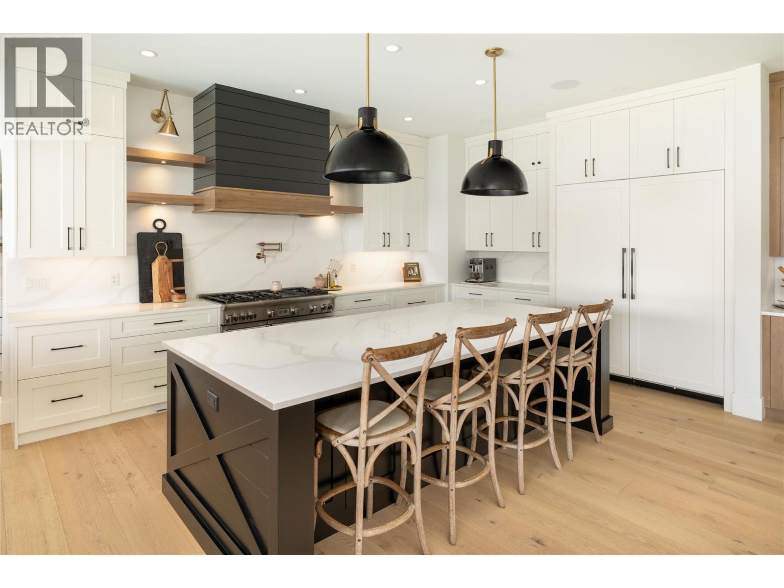  5635 UPPER MISSION Court, Kelowna