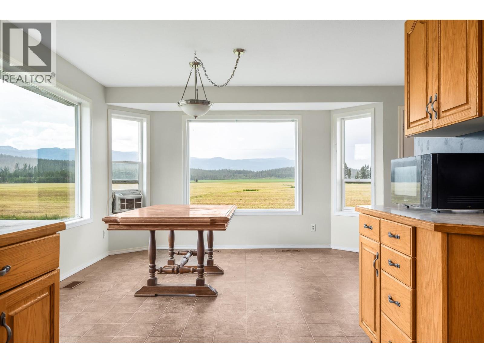  3575 Canyon Road, Spallumcheen