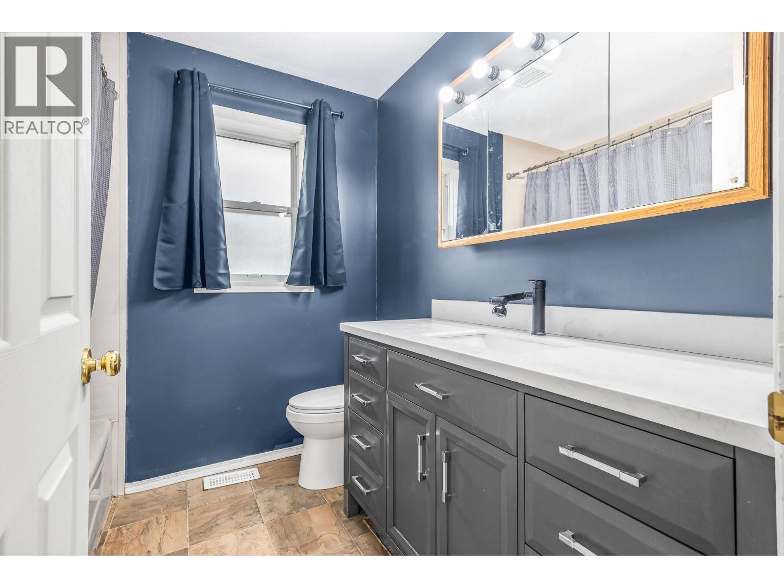  3575 Canyon Road, Spallumcheen