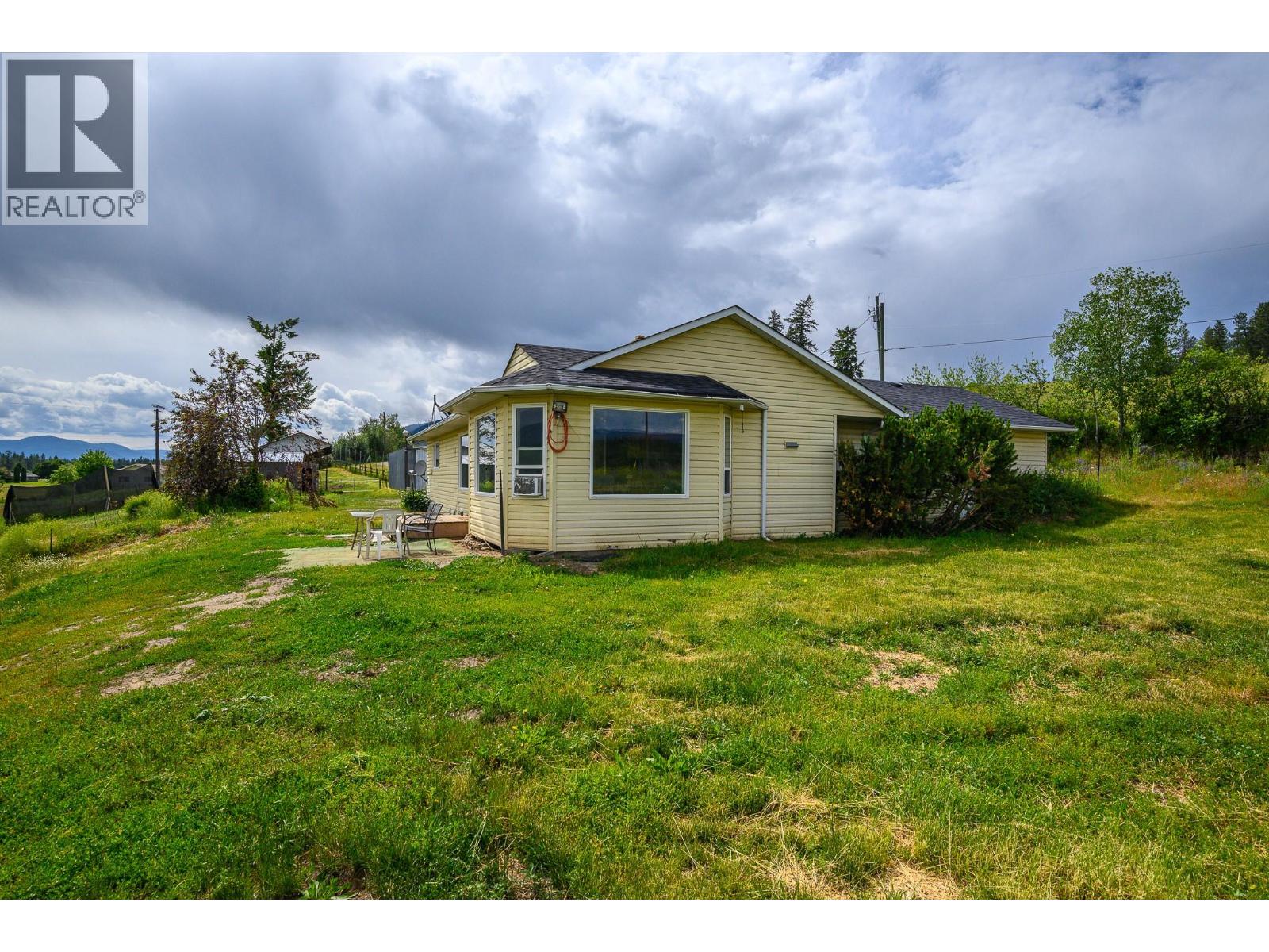  3575 Canyon Road, Spallumcheen
