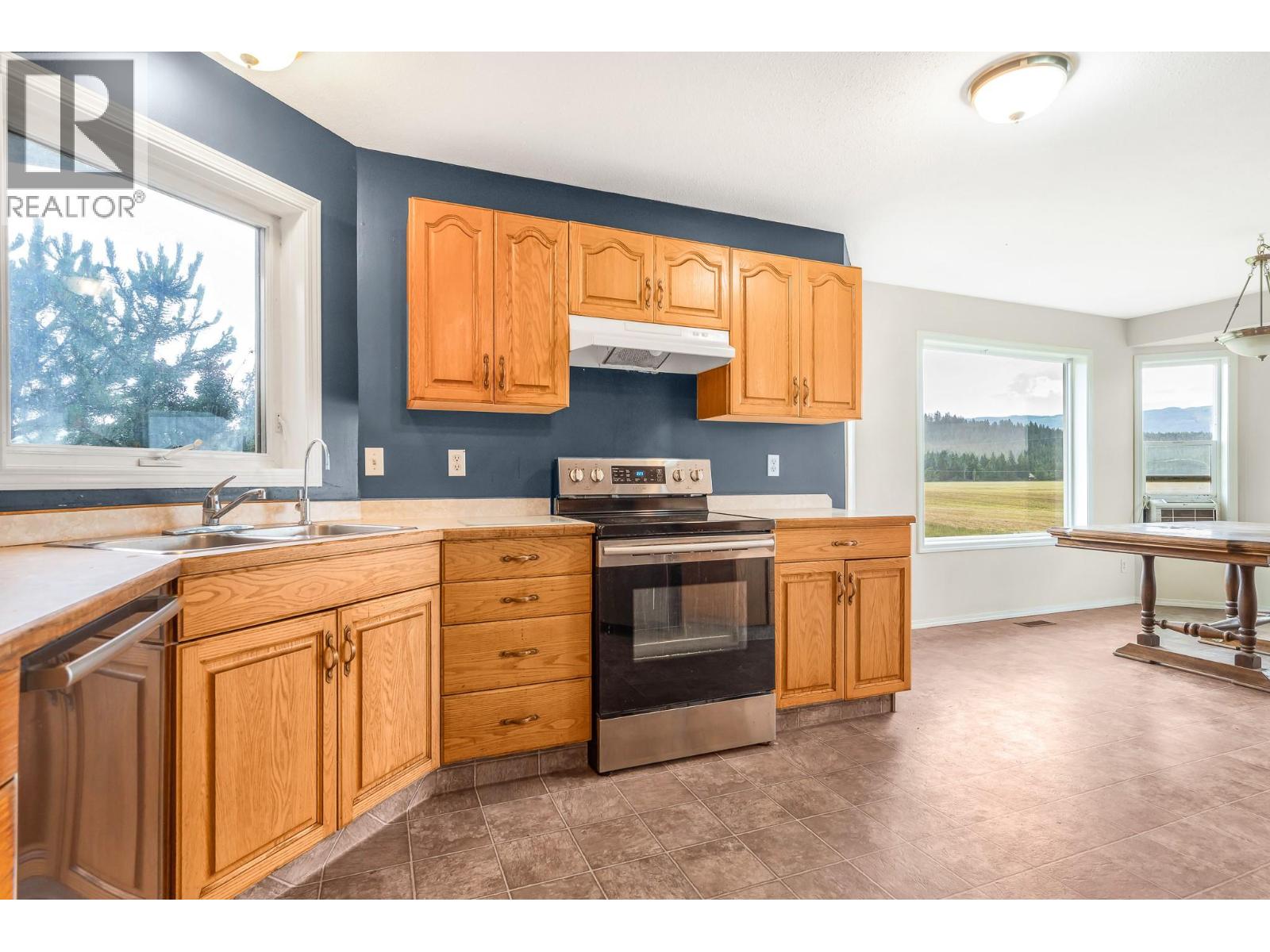  3575 Canyon Road, Spallumcheen