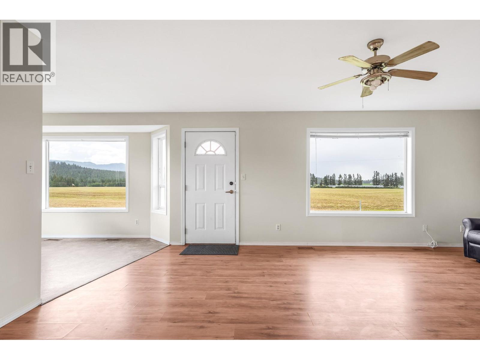  3575 Canyon Road, Spallumcheen