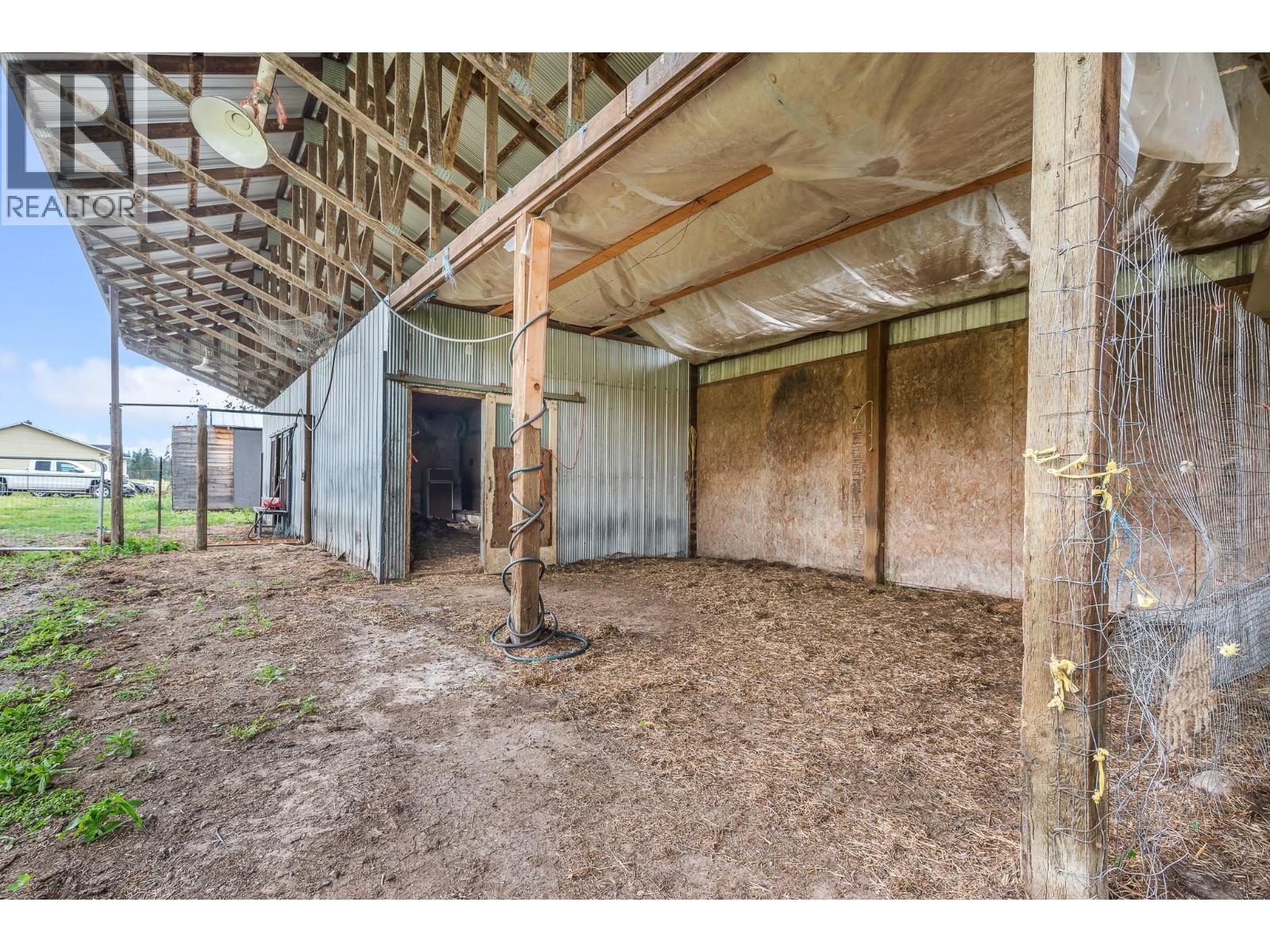  3575 Canyon Road, Spallumcheen