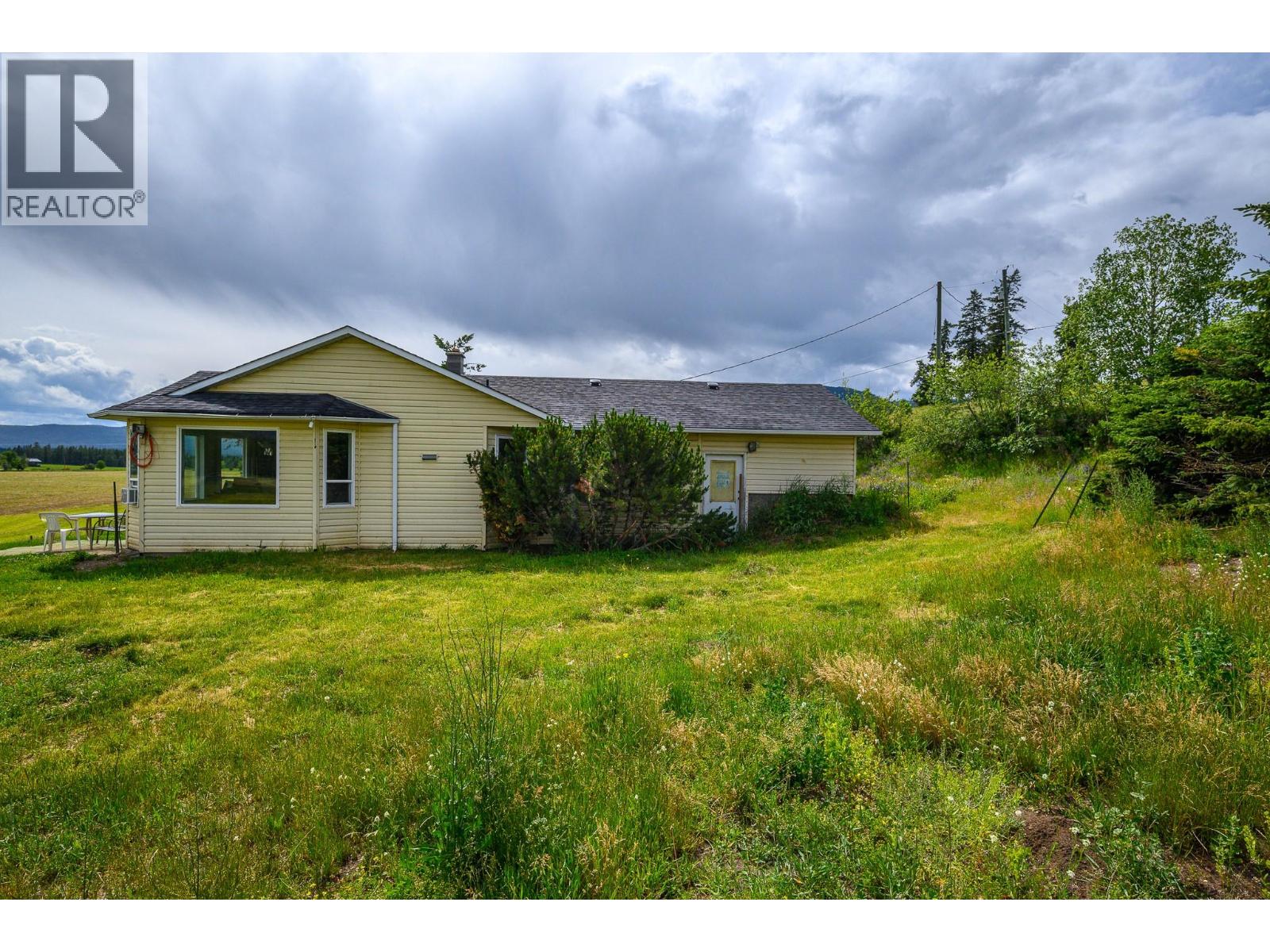  3575 Canyon Road, Spallumcheen