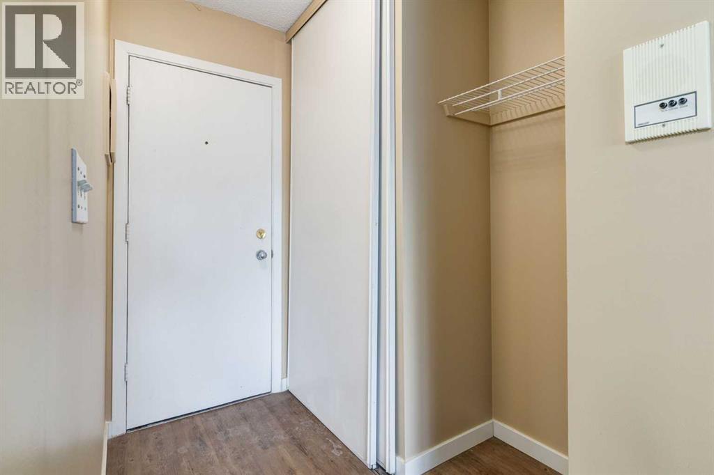 Single Family House for Sale in C  Dalton Drive NW Dalhousie Calgary 