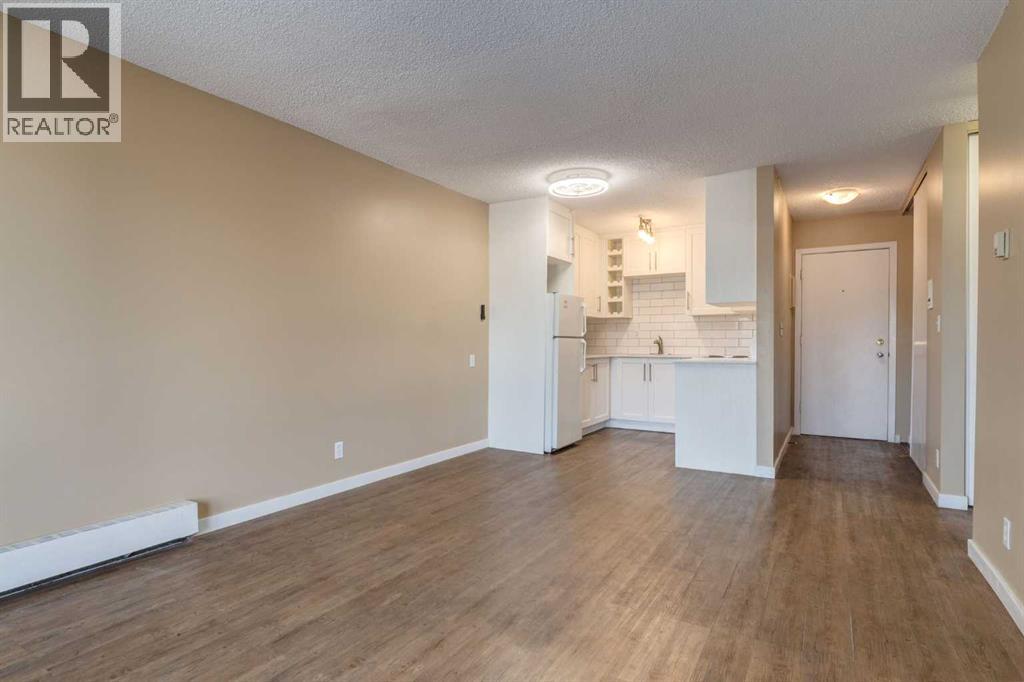 Single Family House for Sale in C  Dalton Drive NW Dalhousie Calgary 