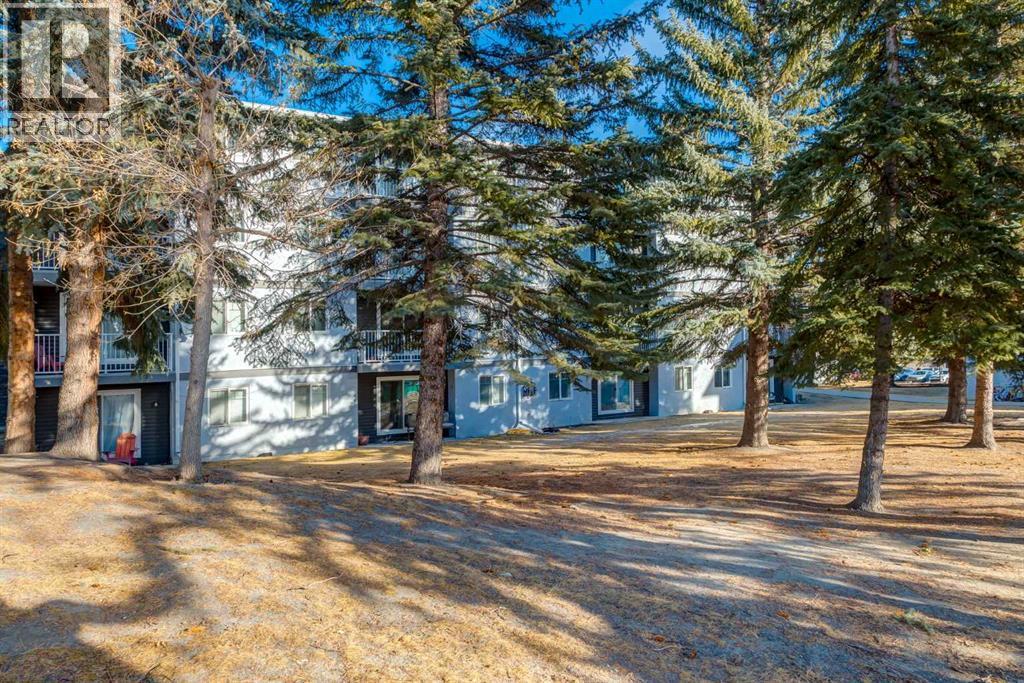 Single Family House for Sale in C  Dalton Drive NW Dalhousie Calgary 