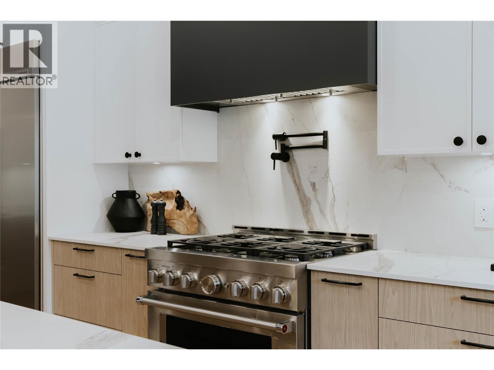  5533 Foothill Court, Kelowna