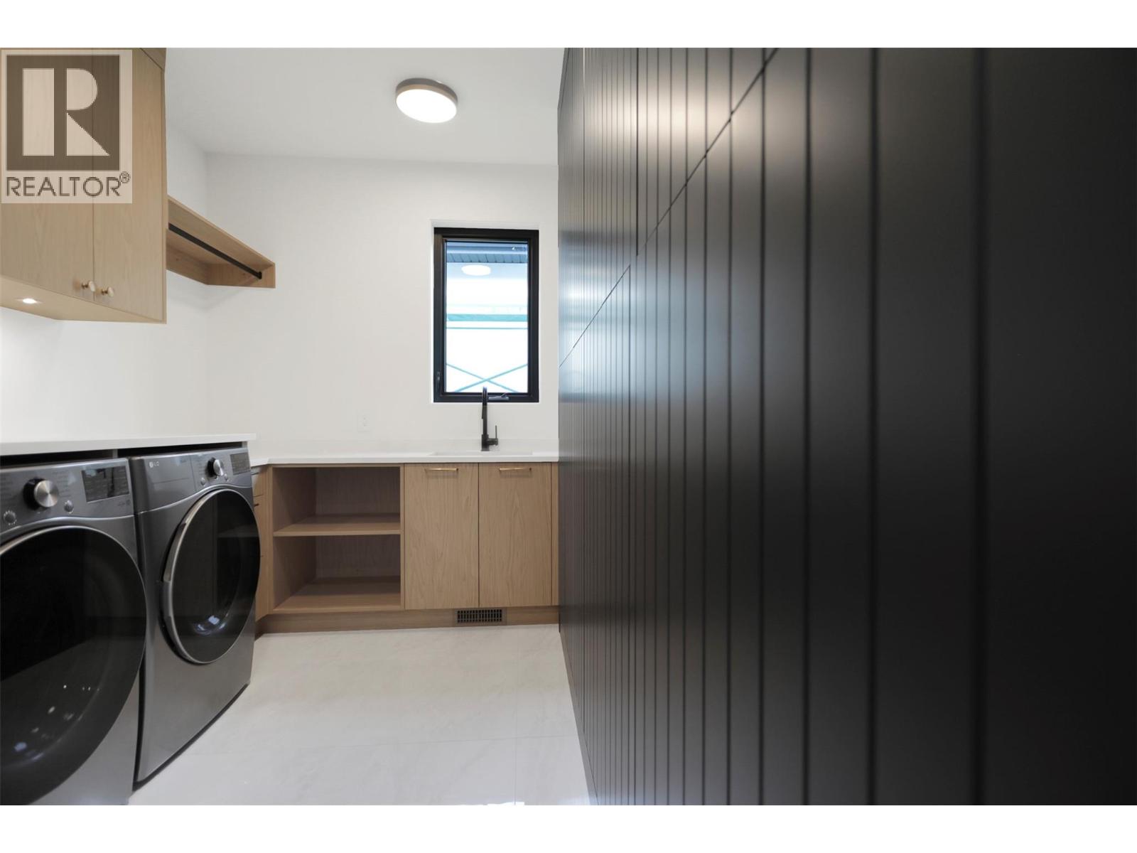  5533 Foothill Court, Kelowna