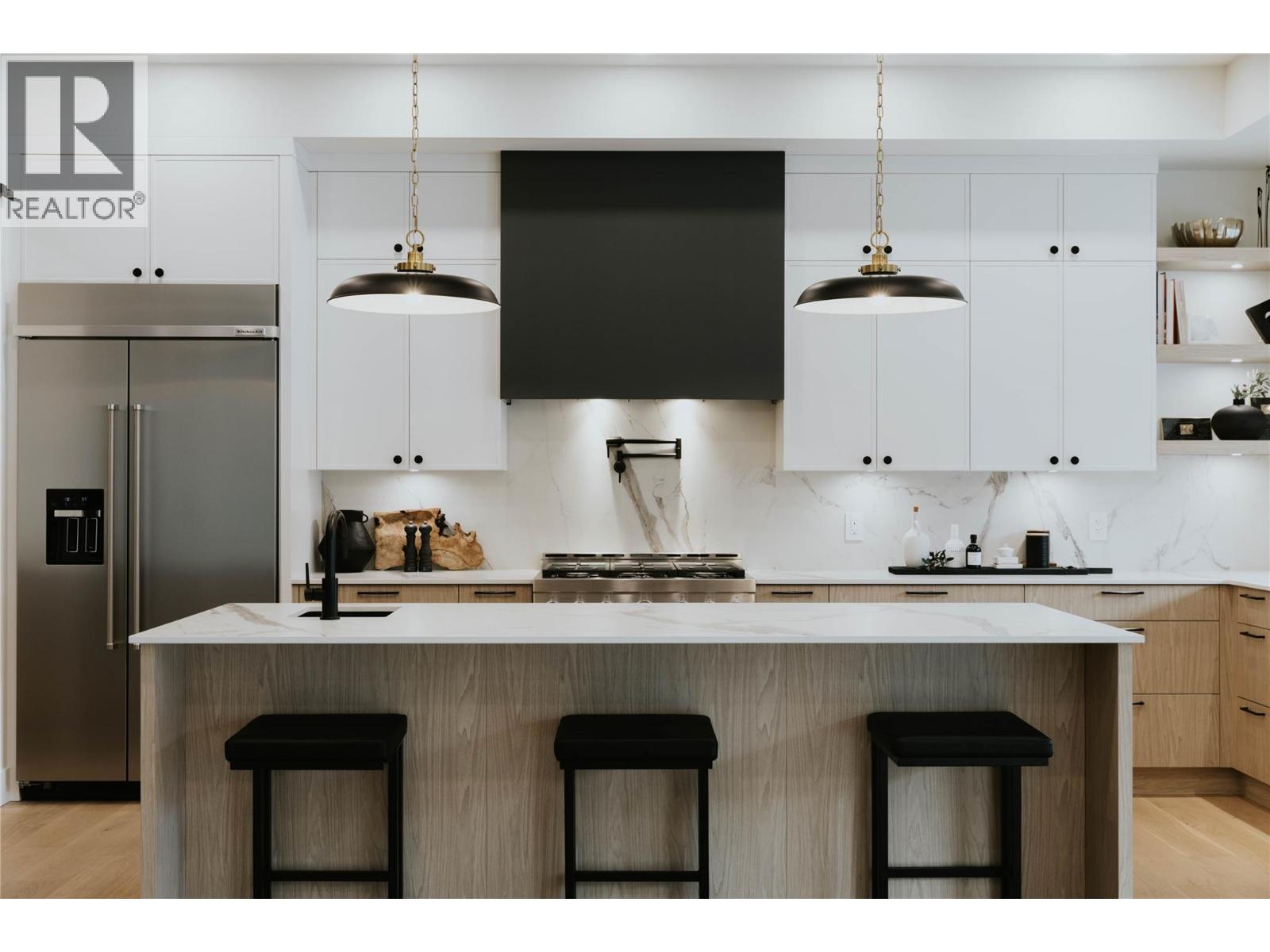  5533 Foothill Court, Kelowna