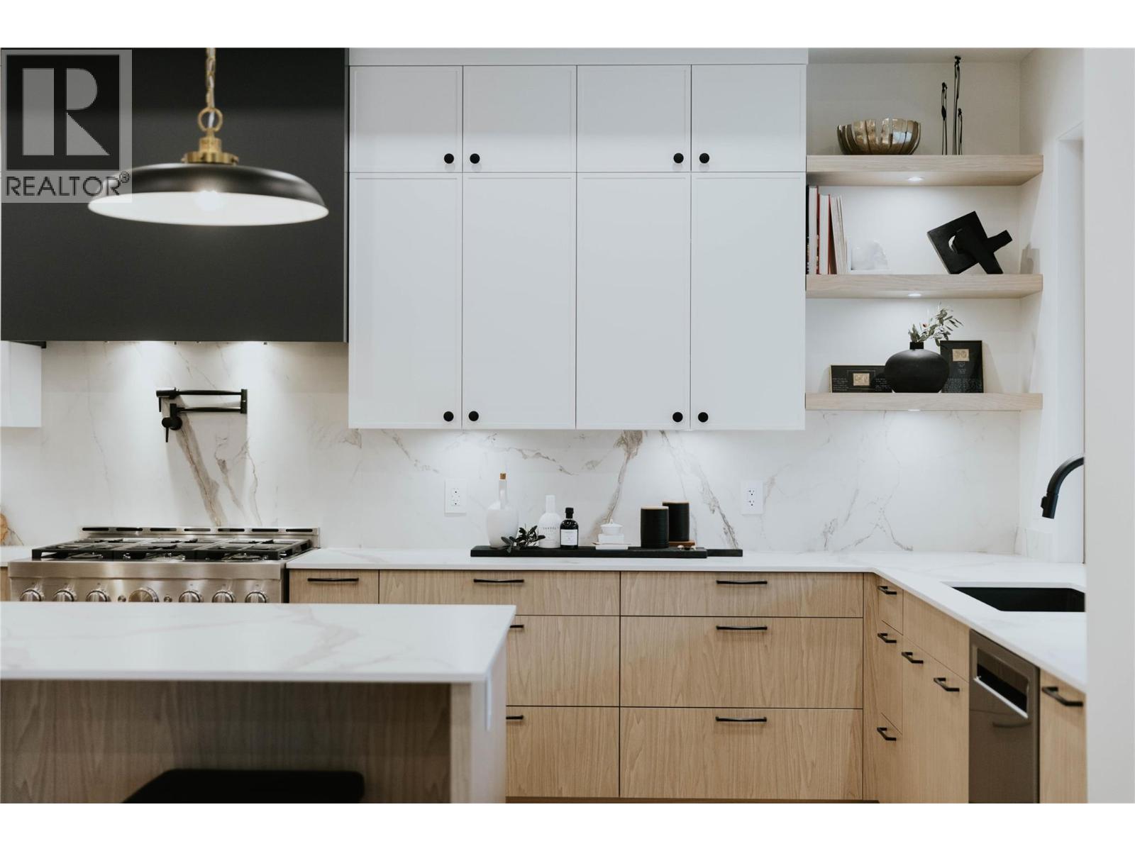  5533 Foothill Court, Kelowna