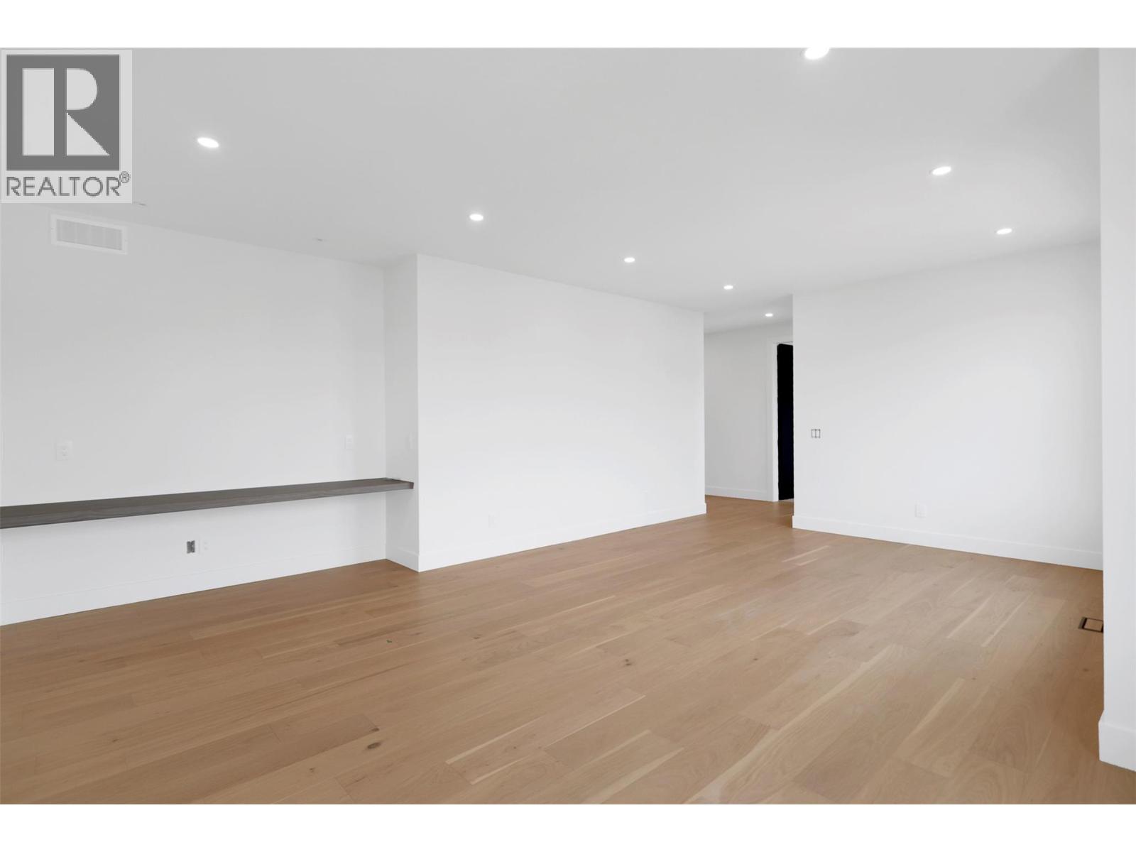  5533 Foothill Court, Kelowna