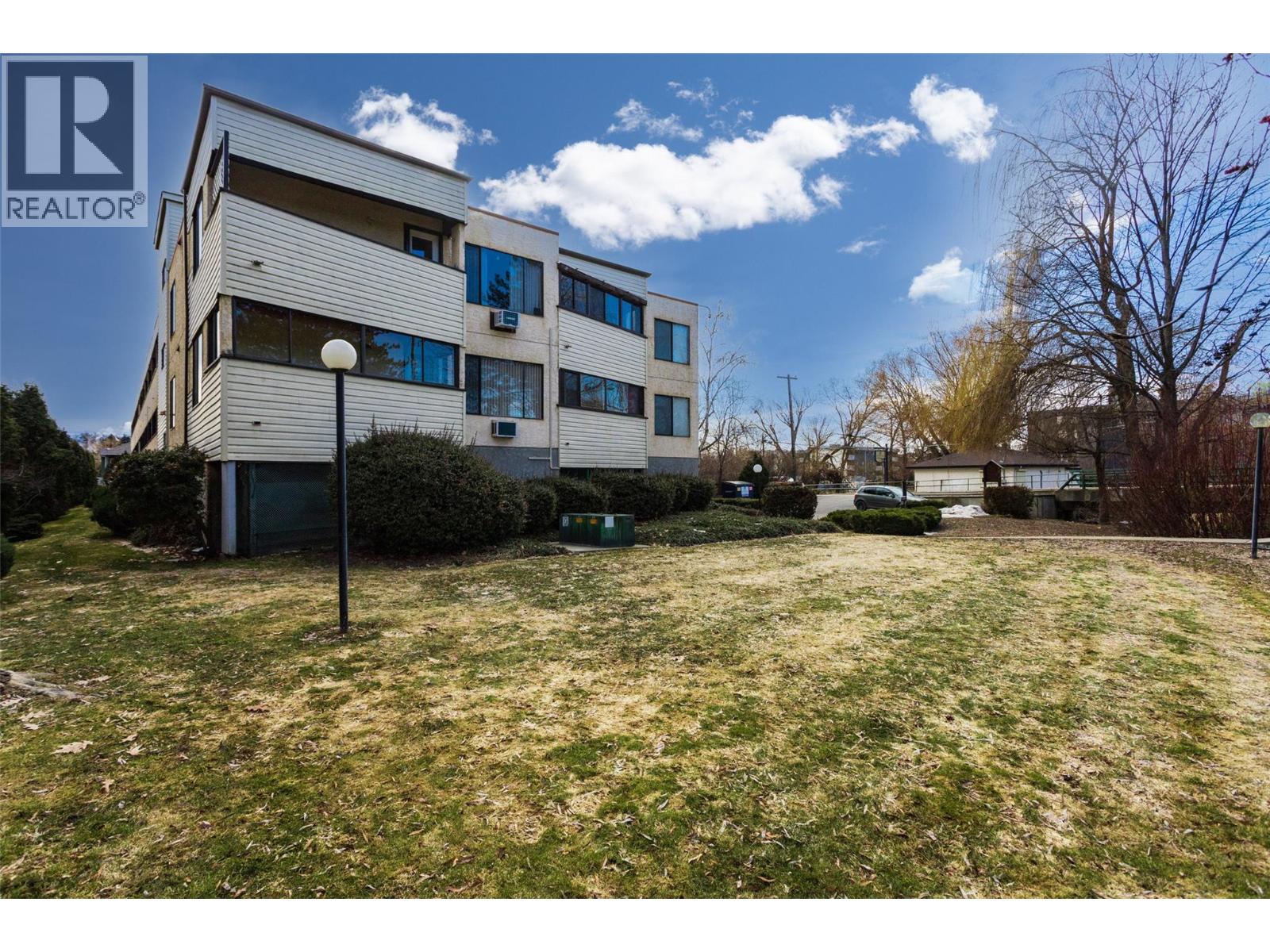 103 1903 Lindahl Street, Kelowna