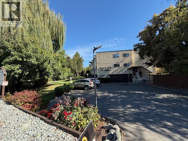 103 1903 Lindahl Street, Kelowna