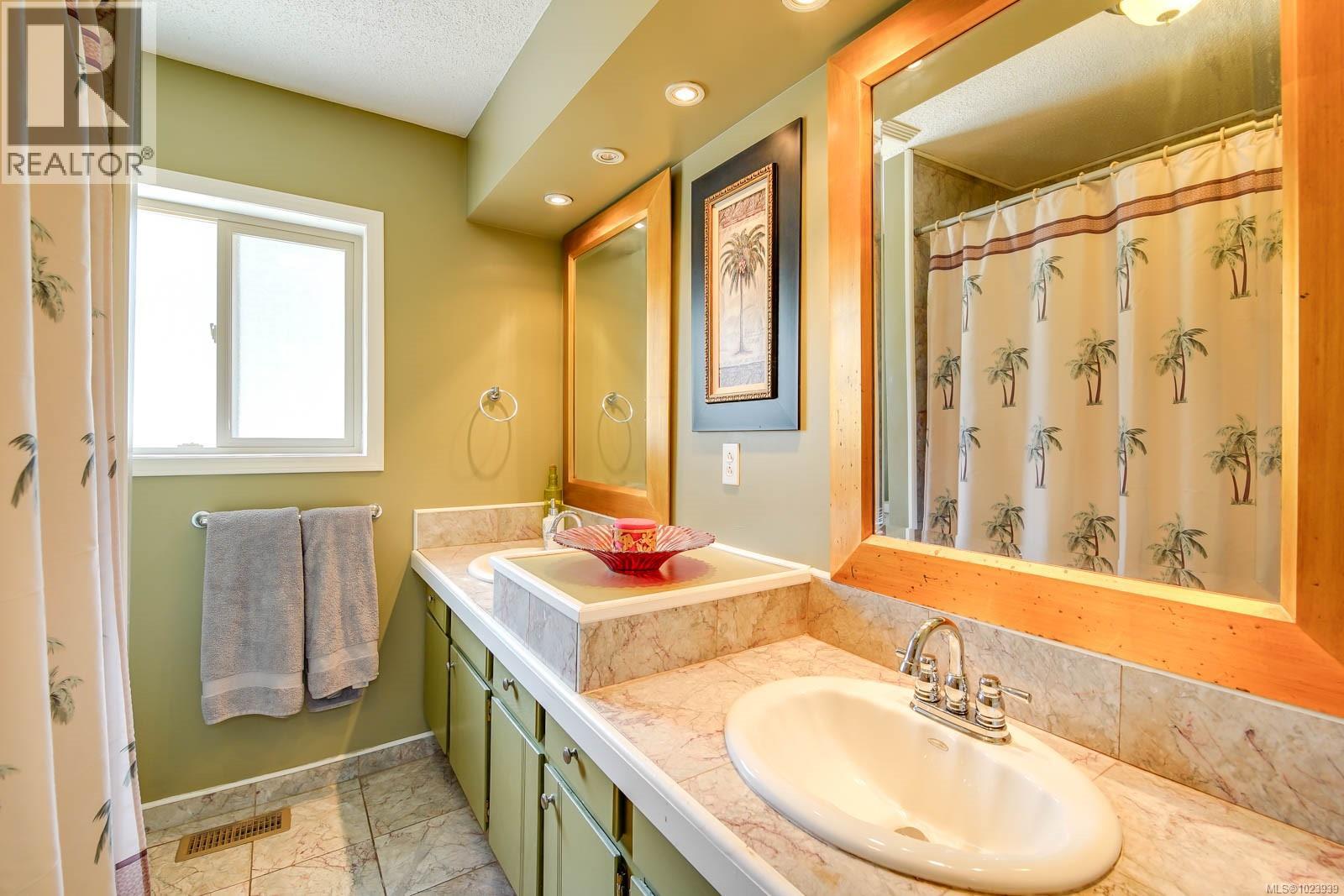 5090 Arden Rd, Port Alberni