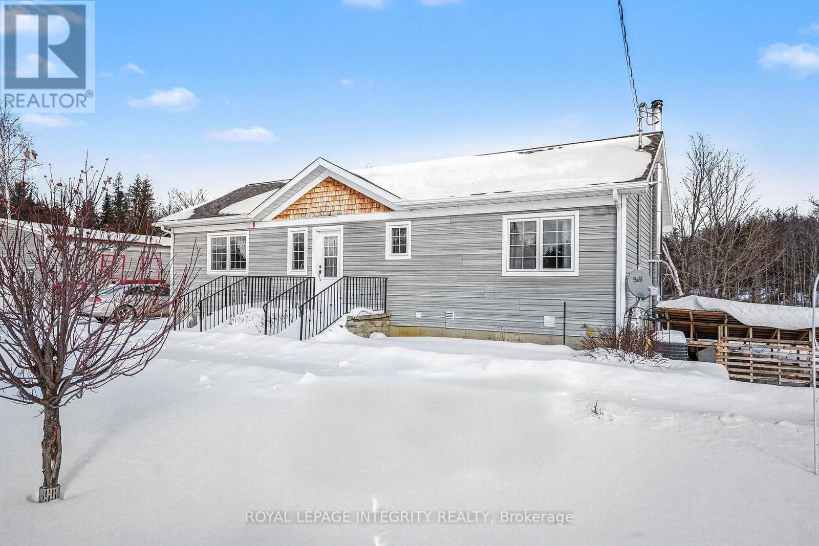 8688 HWY 511 HIGHWAY - Photo 2 of 27, Lanark Highlands, Ontario