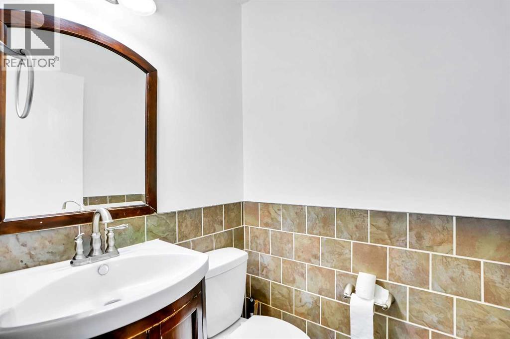 Single Family House for Sale in  Templeridge Crescent NE Temple Calgary 