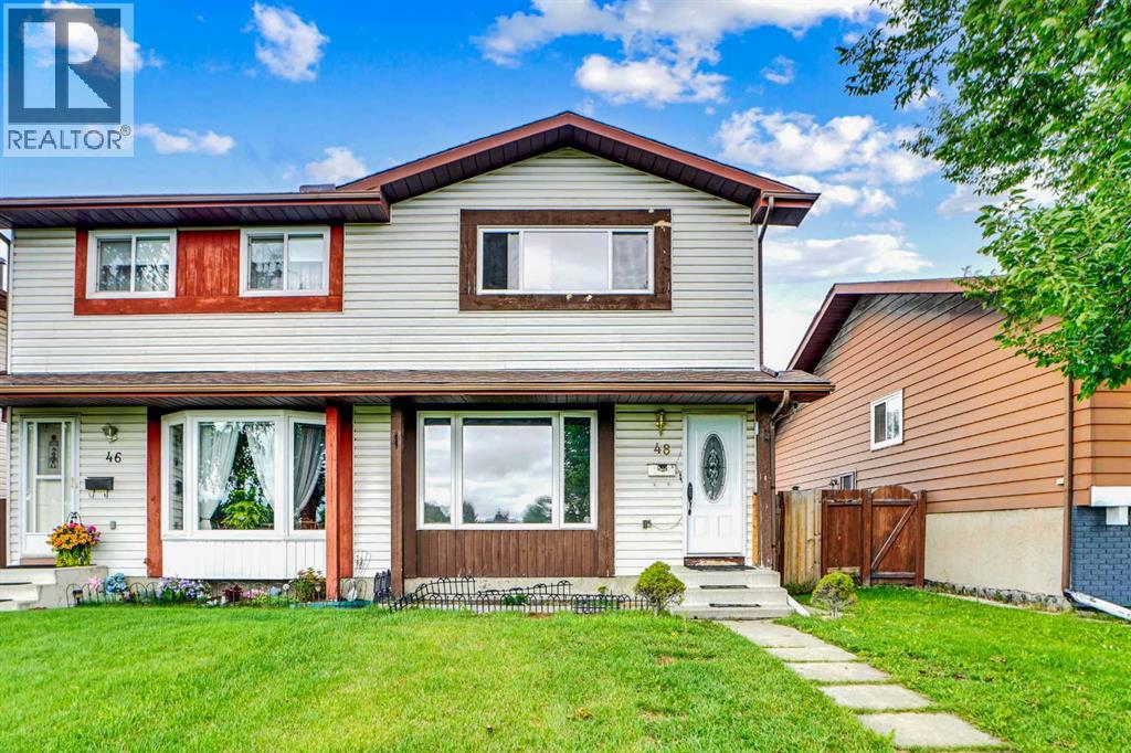 Single Family House for Sale in  Templeridge Crescent NE Temple Calgary 