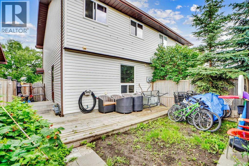 Single Family House for Sale in  Templeridge Crescent NE Temple Calgary 