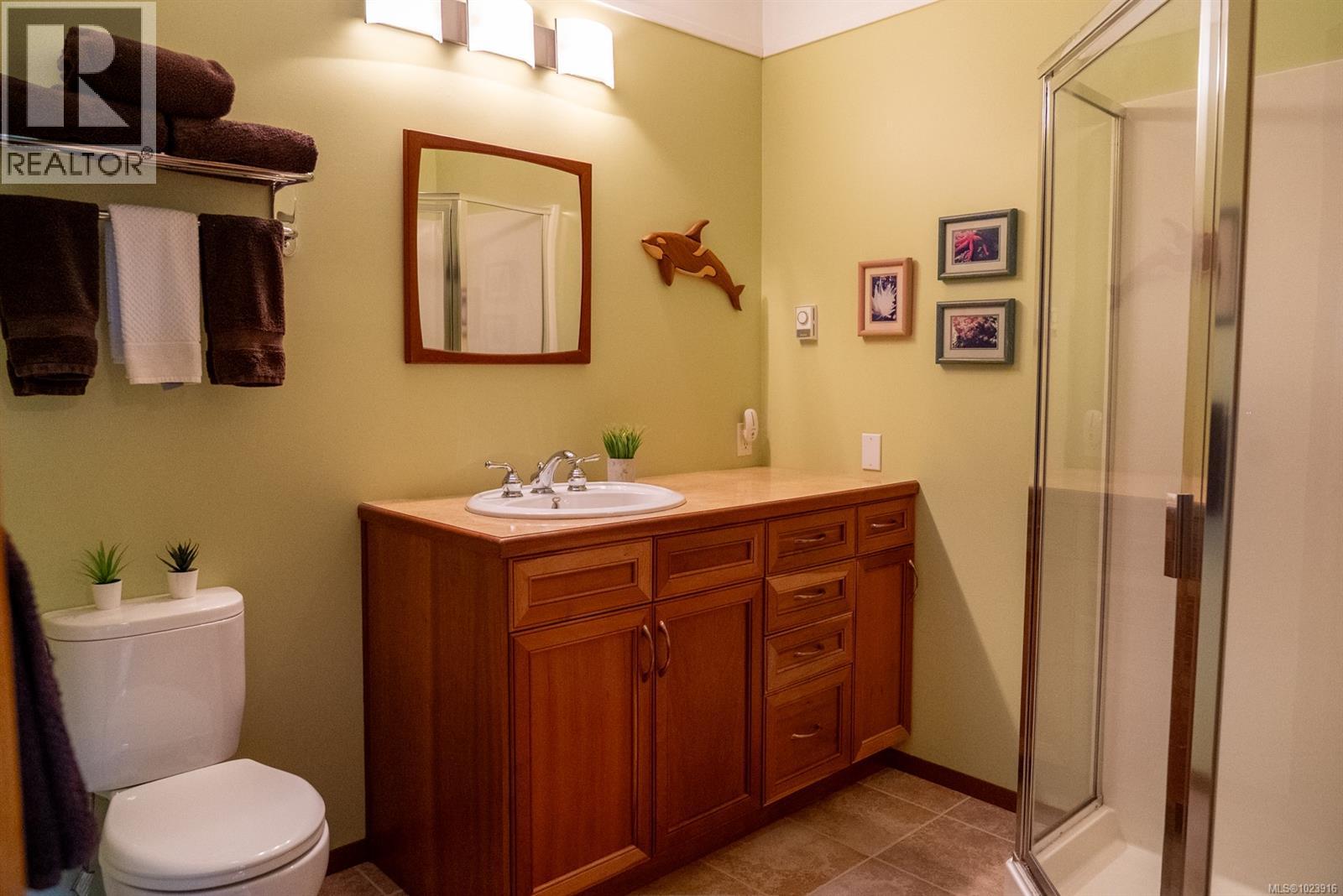 2648 Galleon Way, Pender Island