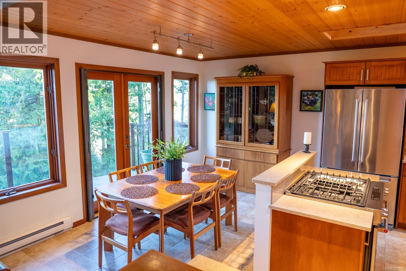 2648 Galleon Way, Pender Island