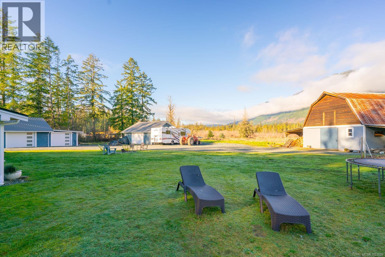 7801-7807 Beaver Creek Rd, Port Alberni