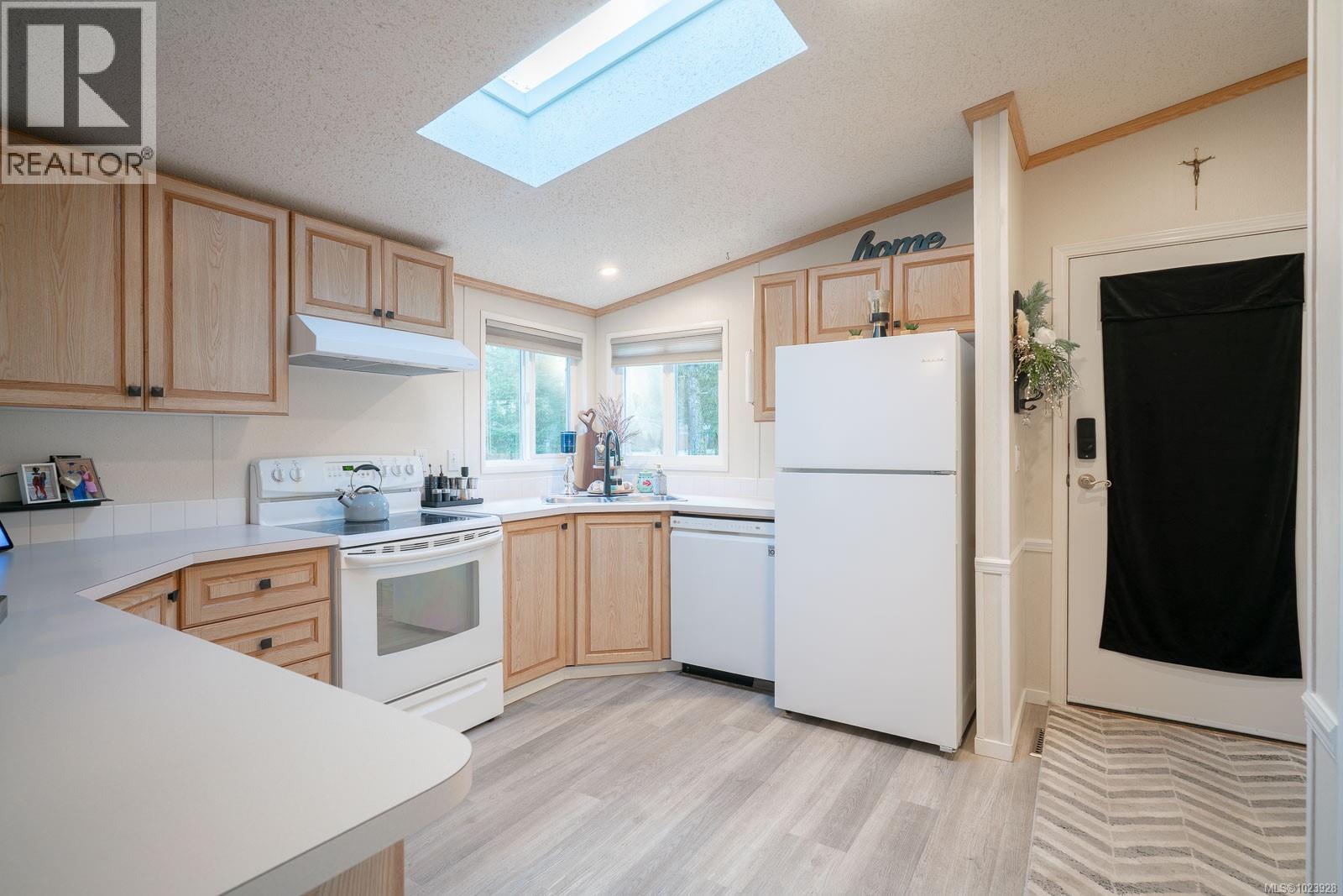 7801-7807 Beaver Creek Rd, Port Alberni