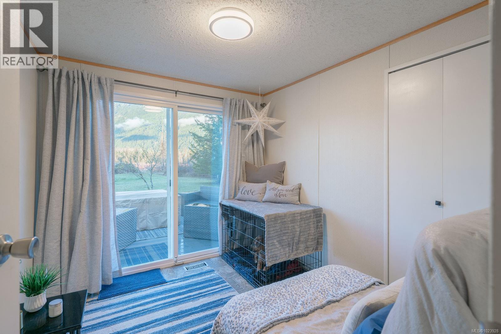 7801-7807 Beaver Creek Rd, Port Alberni