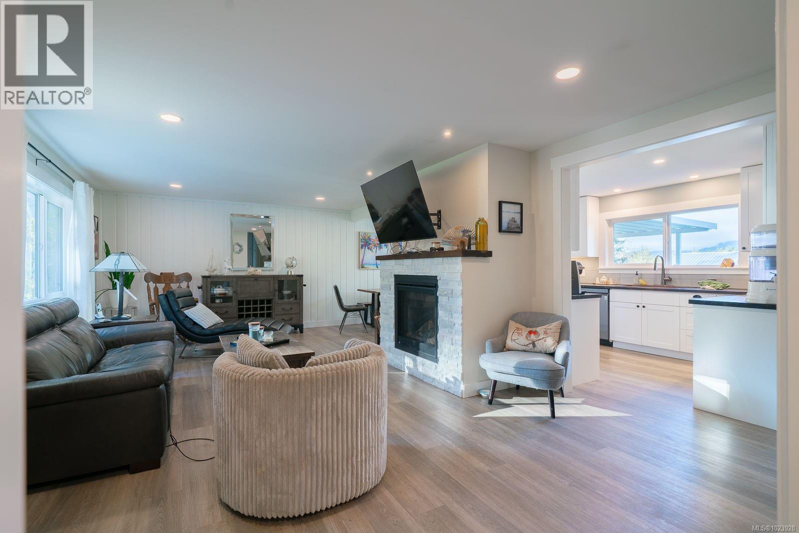 7801-7807 Beaver Creek Rd, Port Alberni