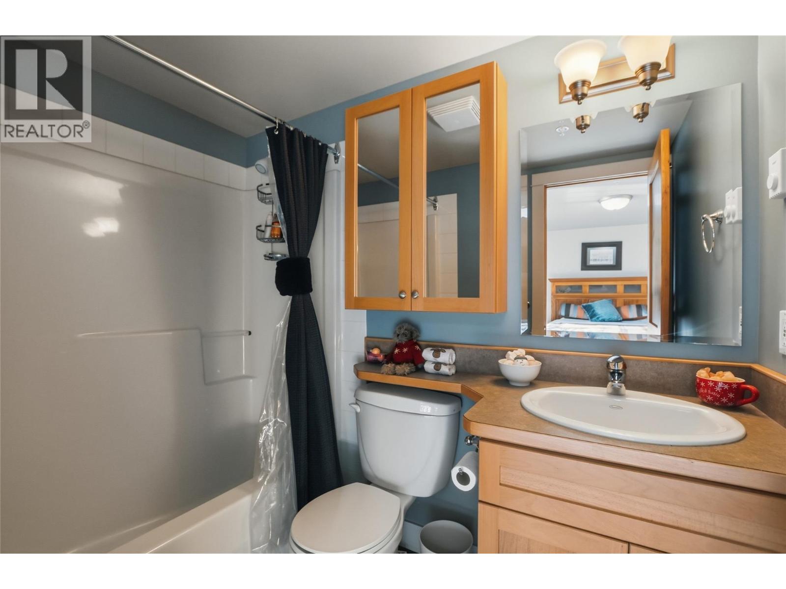 101 Clearview Crescent Unit# 2, Apex Mountain