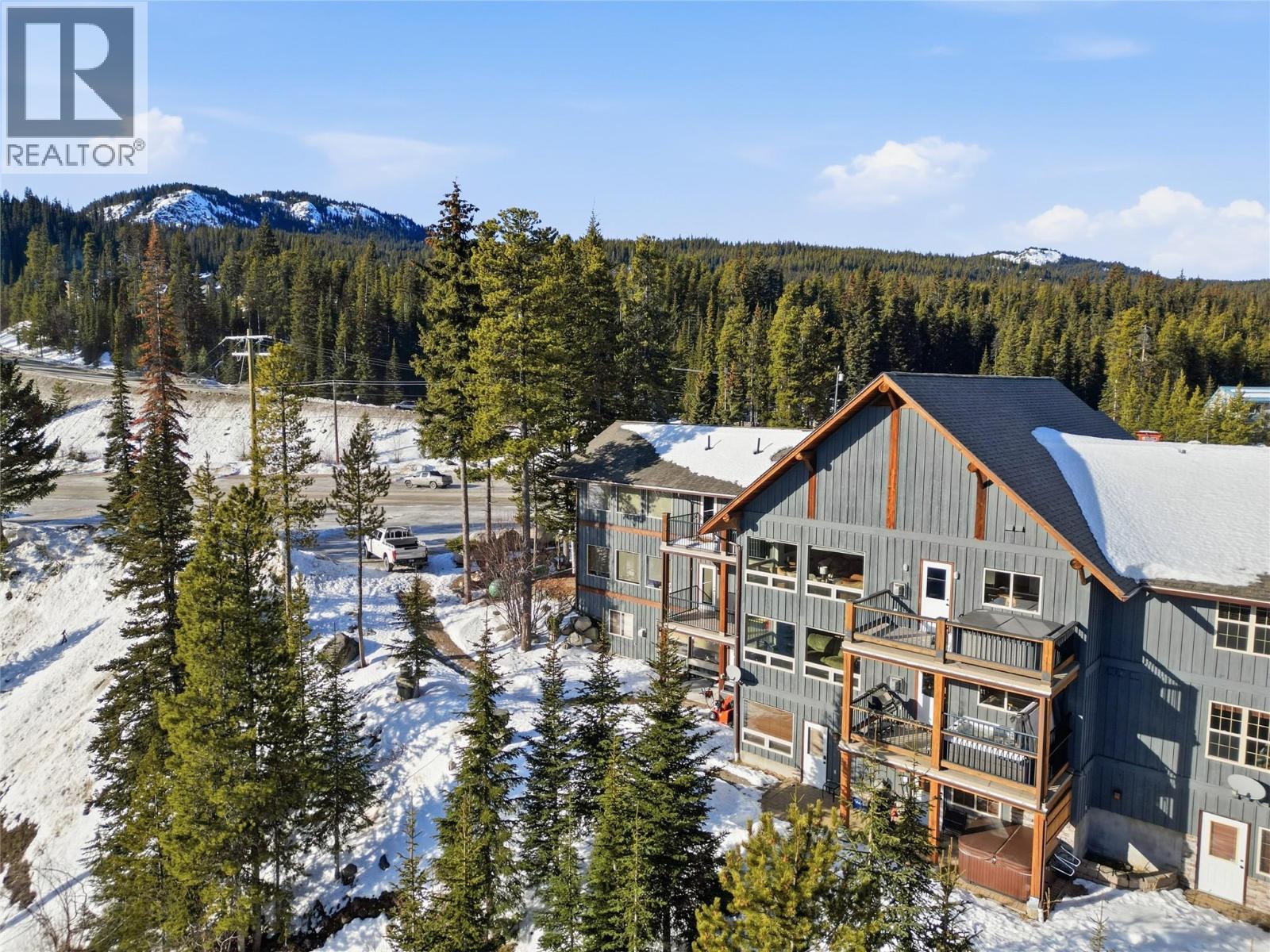 101 Clearview Crescent Unit# 2, Apex Mountain