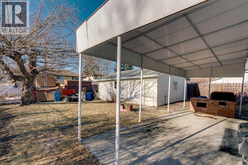 Single Family House Bungalow for Sale in  Huntham Place NE Huntington Hills Calgary 