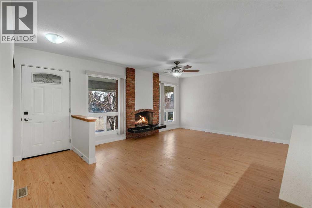 Single Family House Bungalow for Sale in  Huntham Place NE Huntington Hills Calgary 