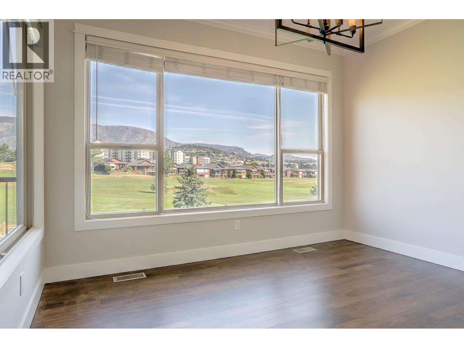  2302 Pine Vista Place, West Kelowna