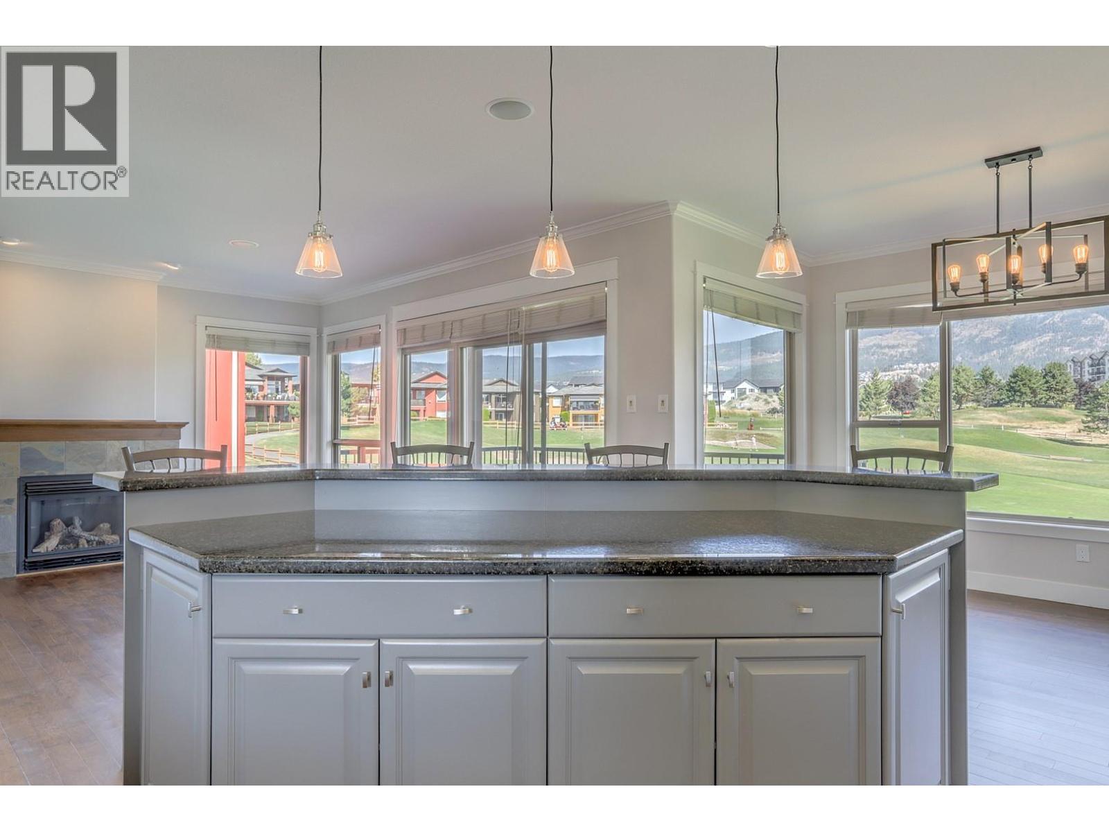  2302 Pine Vista Place, West Kelowna