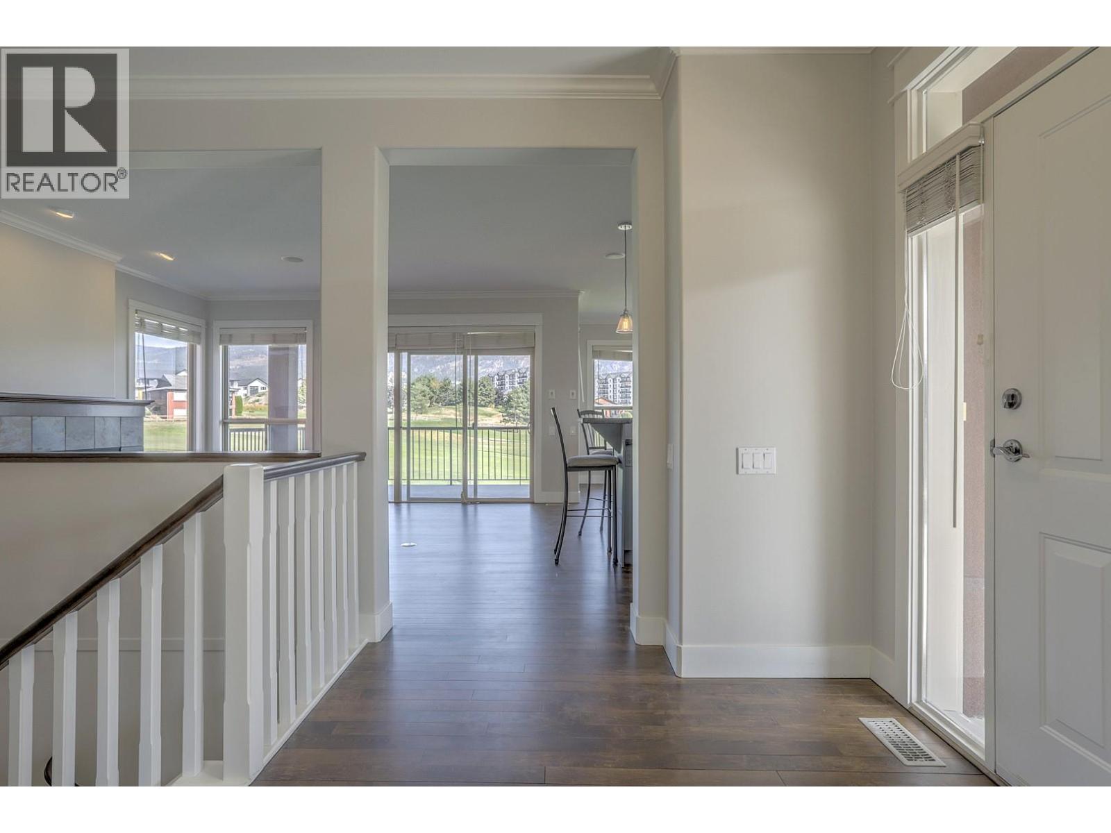  2302 Pine Vista Place, West Kelowna