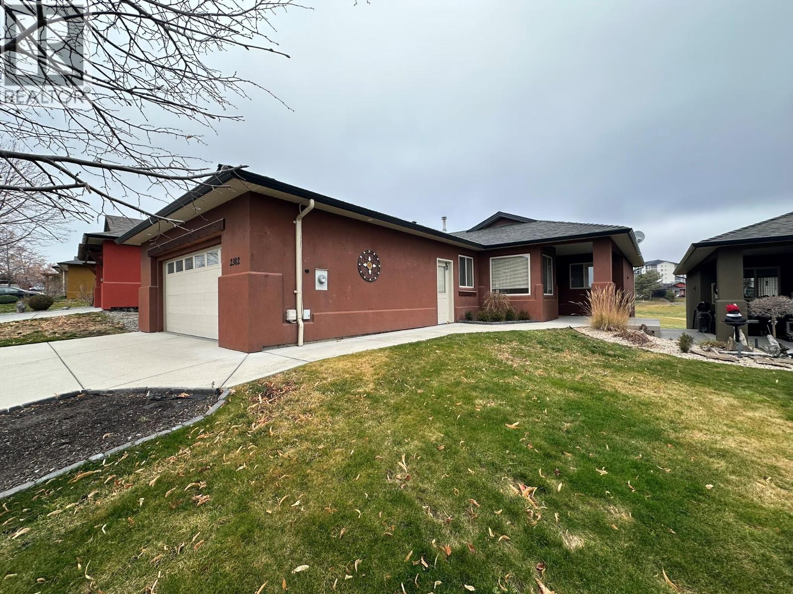  2302 Pine Vista Place, West Kelowna