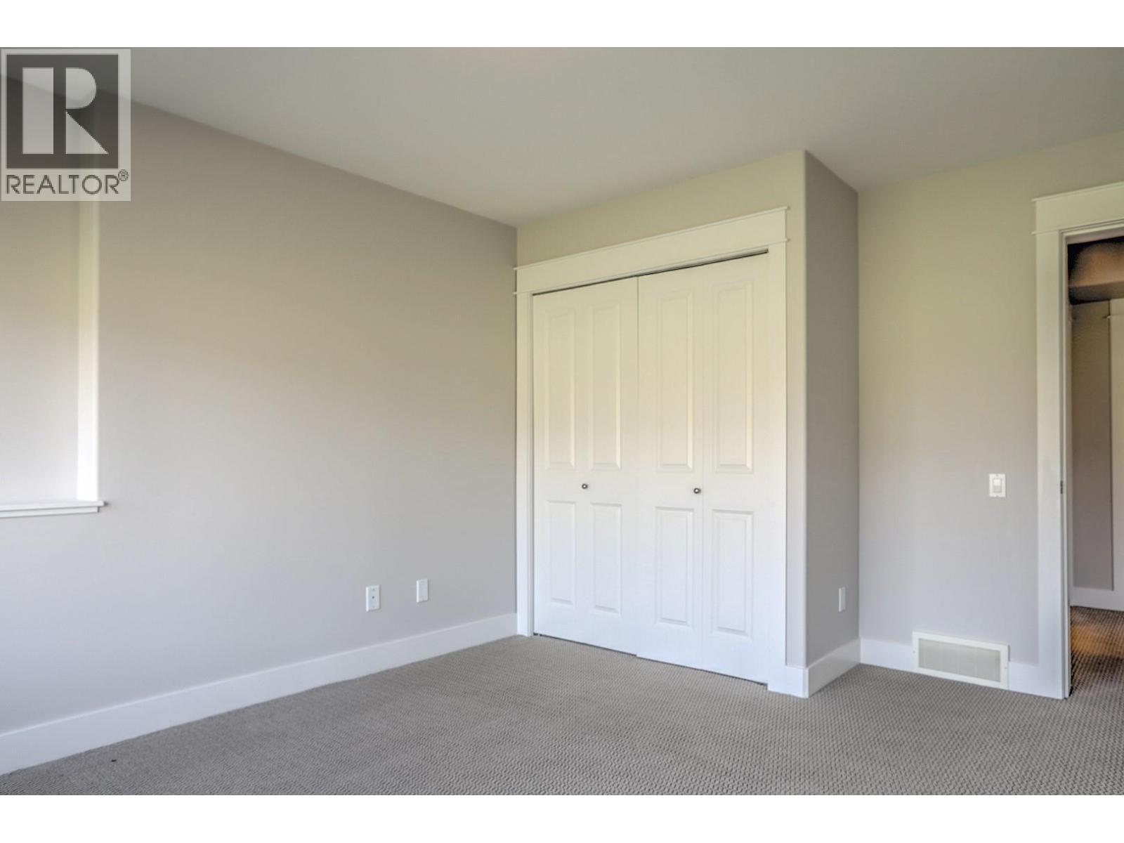  2302 Pine Vista Place, West Kelowna