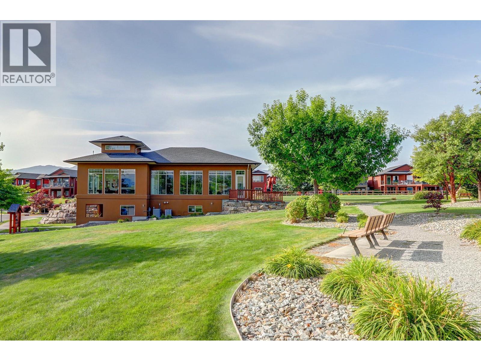  2302 Pine Vista Place, West Kelowna