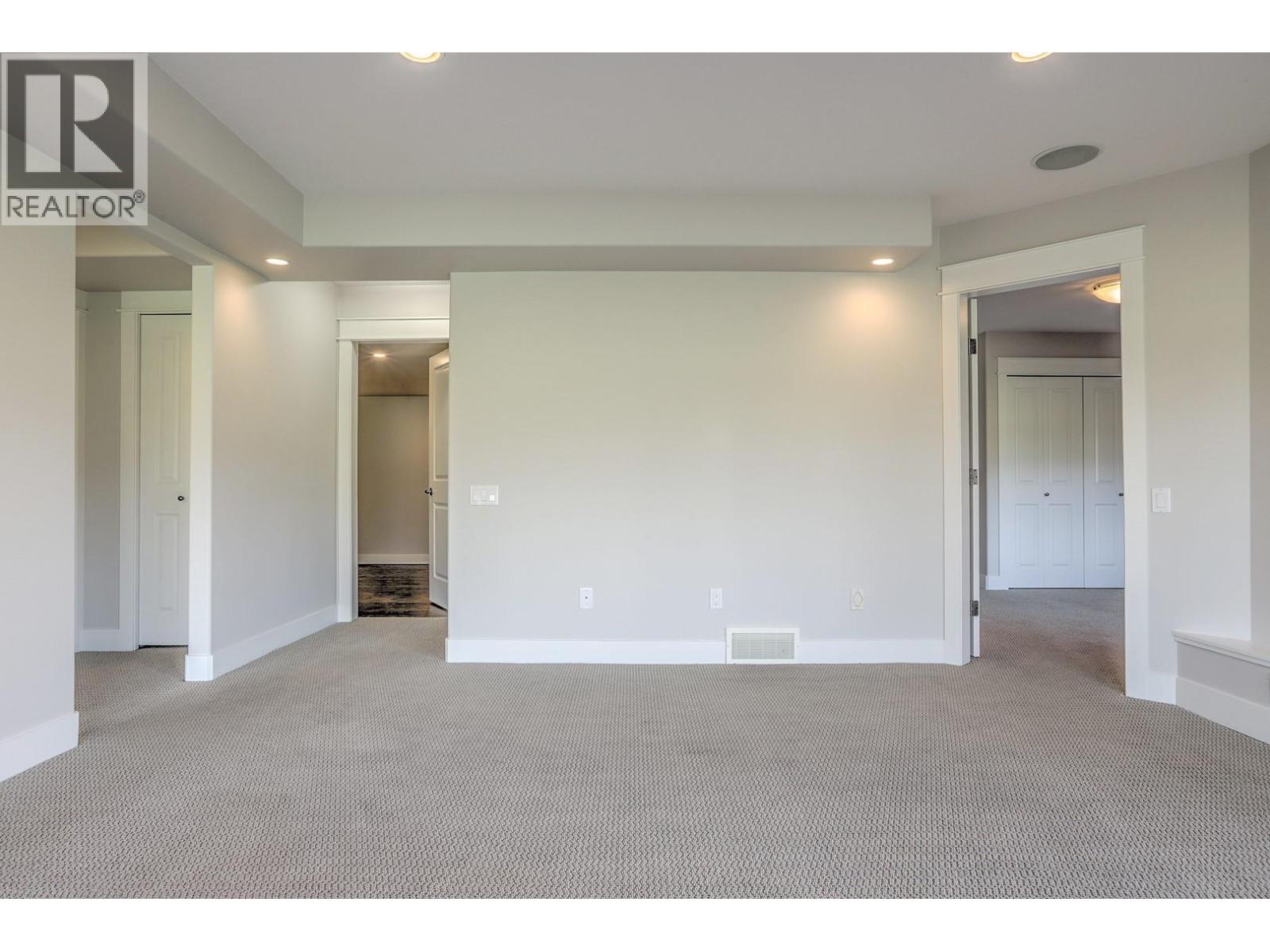  2302 Pine Vista Place, West Kelowna