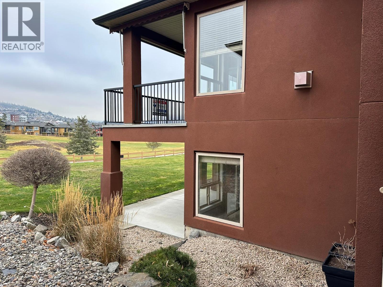  2302 Pine Vista Place, West Kelowna