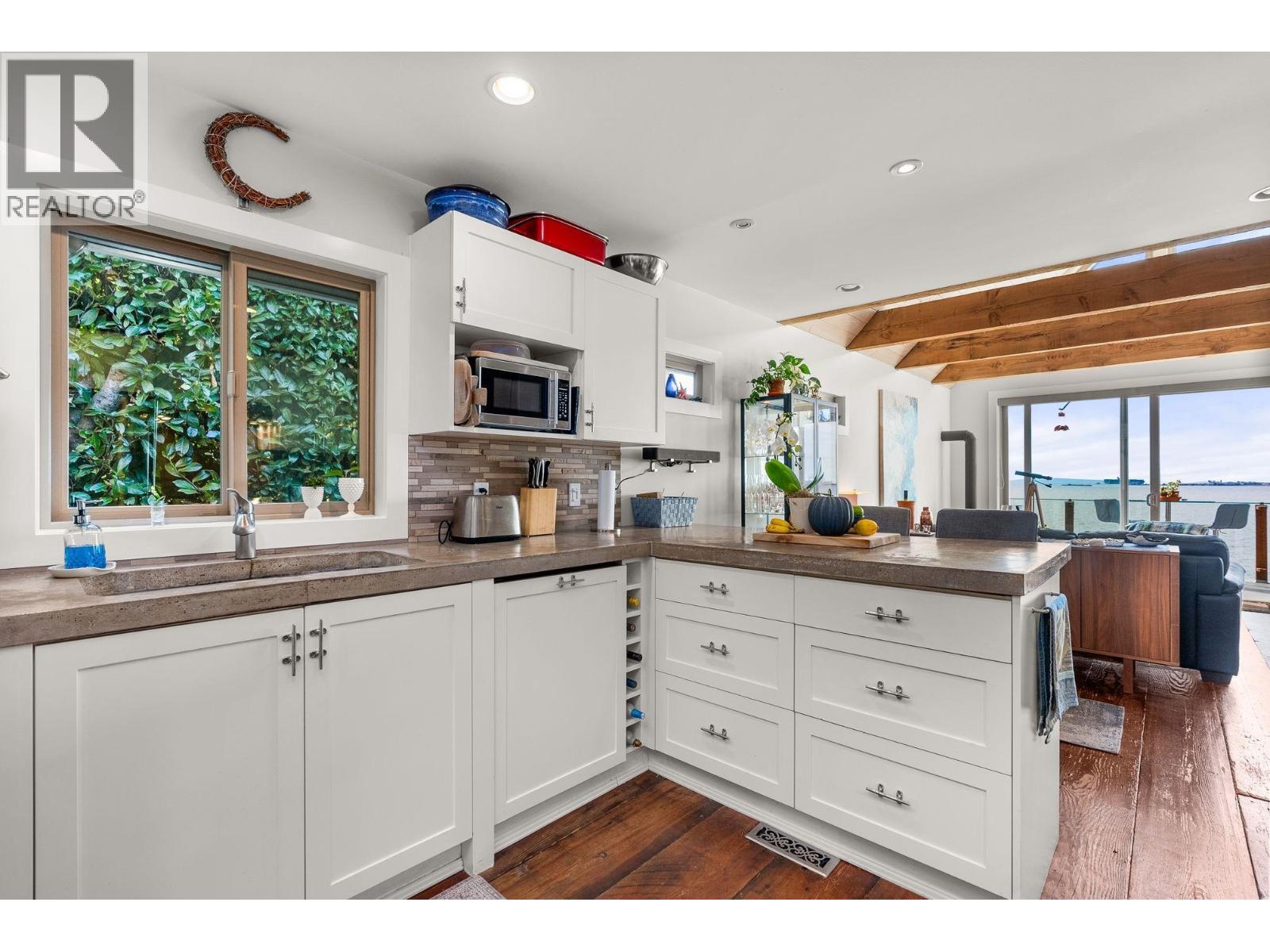 188 TSAWWASSEN BEACH Road, Delta