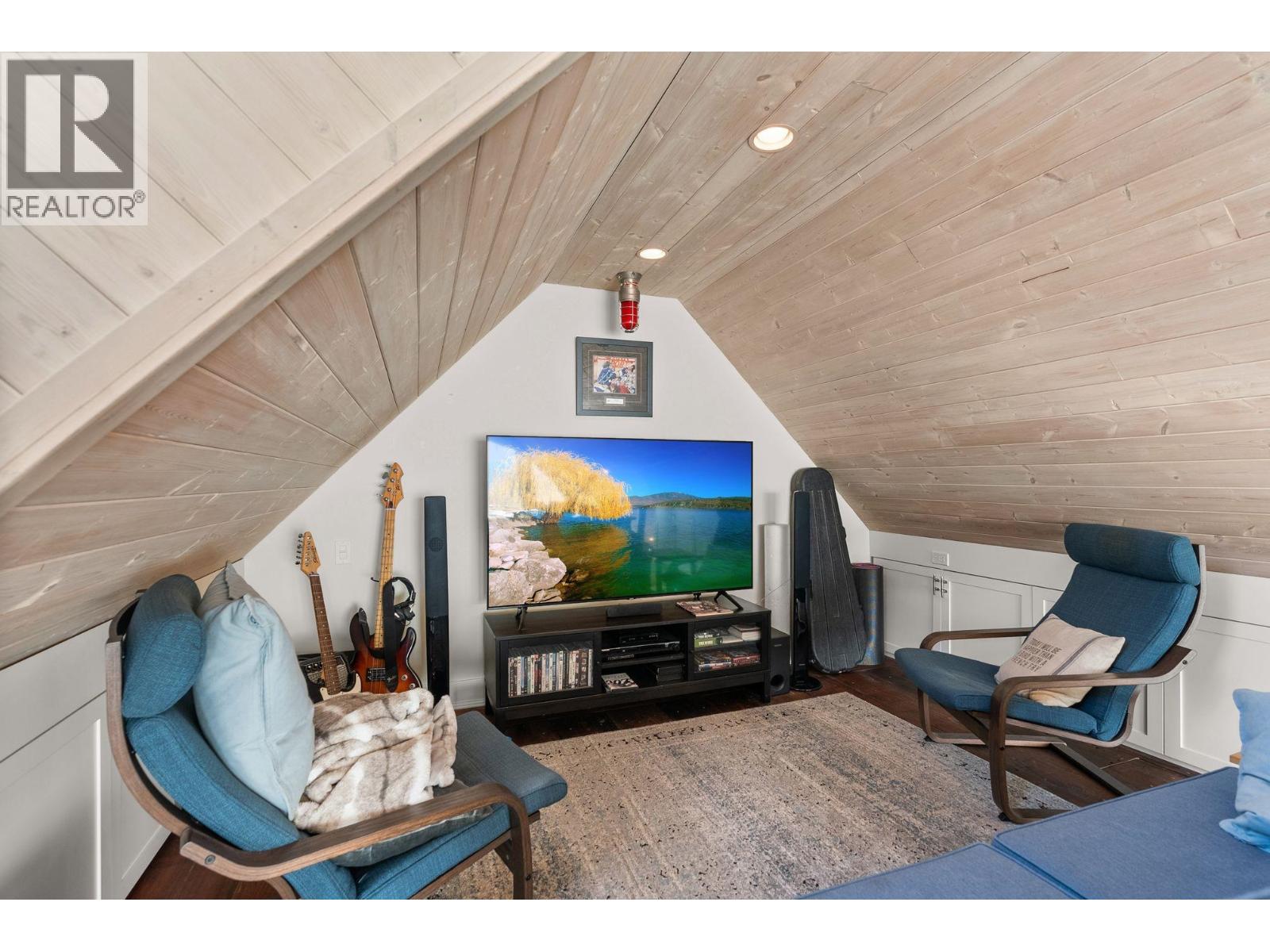 188 TSAWWASSEN BEACH Road, Delta