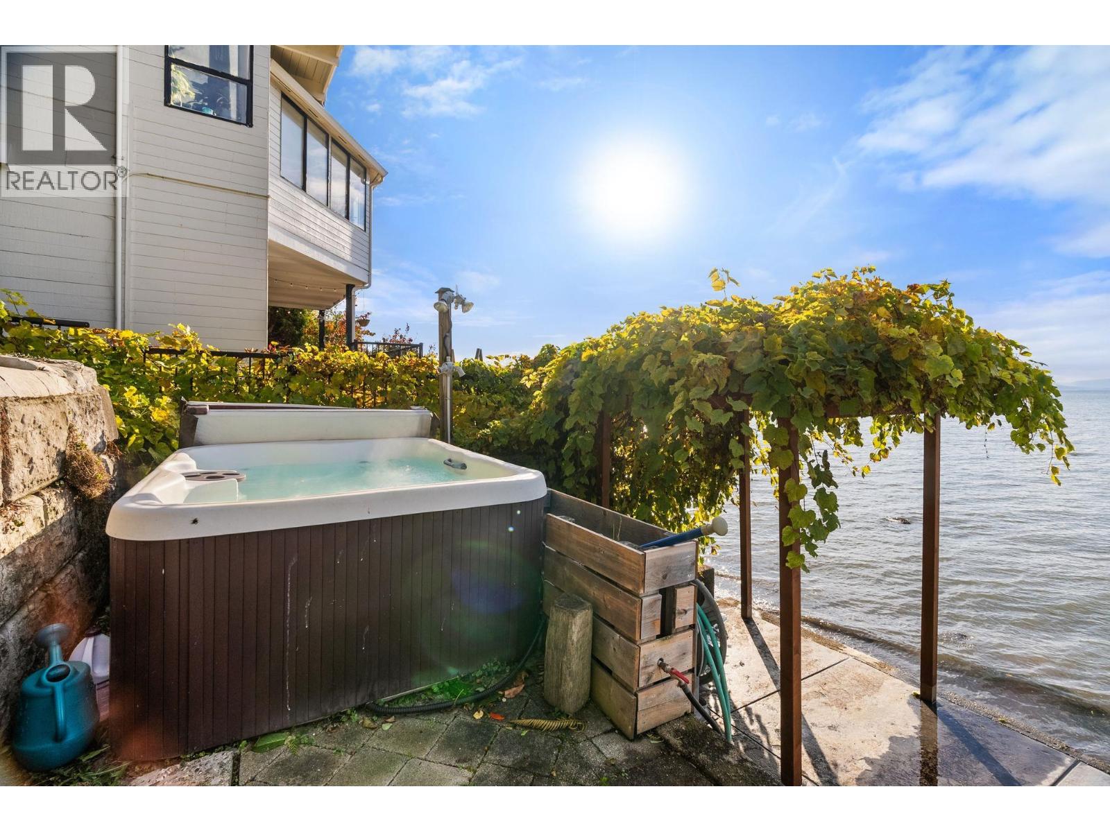 188 TSAWWASSEN BEACH Road, Delta