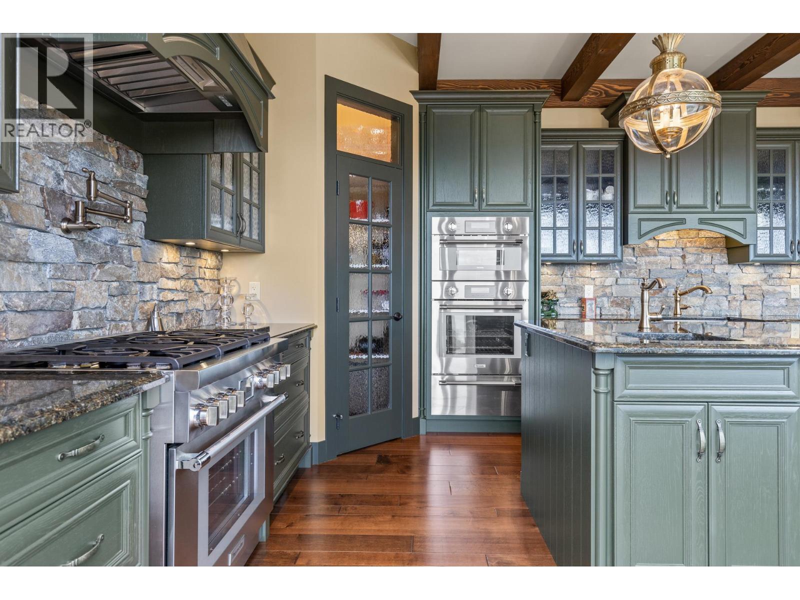 6166 Seymoure Avenue - 29
