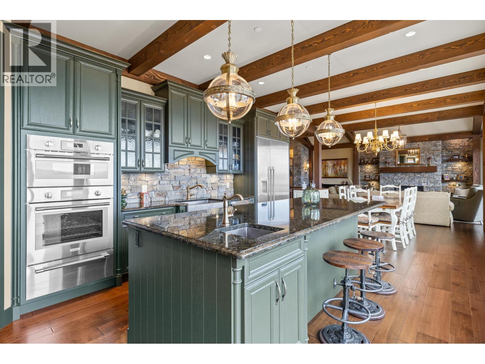 6166 Seymoure Avenue - 30